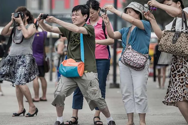 Chinese-Tourists-780x520