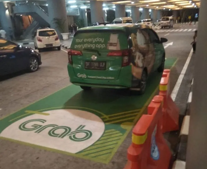 Grab Is Now Officially Allowed At The Aiport As Taxi Mafia Loses Battle
