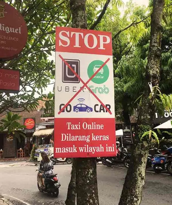 Bali Governor Sets New Regulations For Bali Taxi Stands To Help 