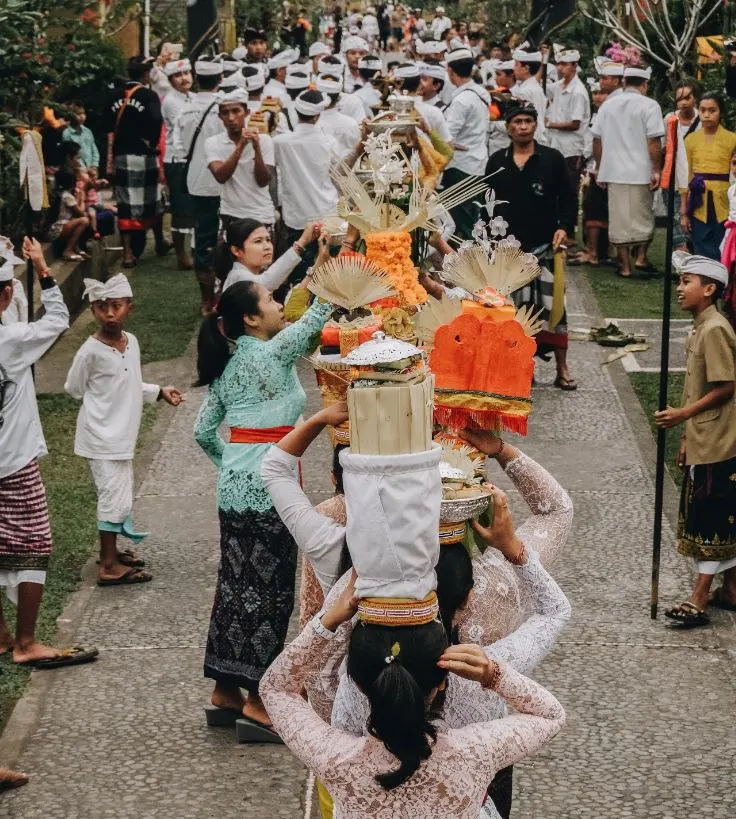 bali traditional wear