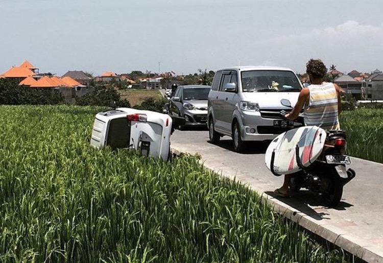 The Famous Canggu Shortcut Bans Cars - The Bali Sun