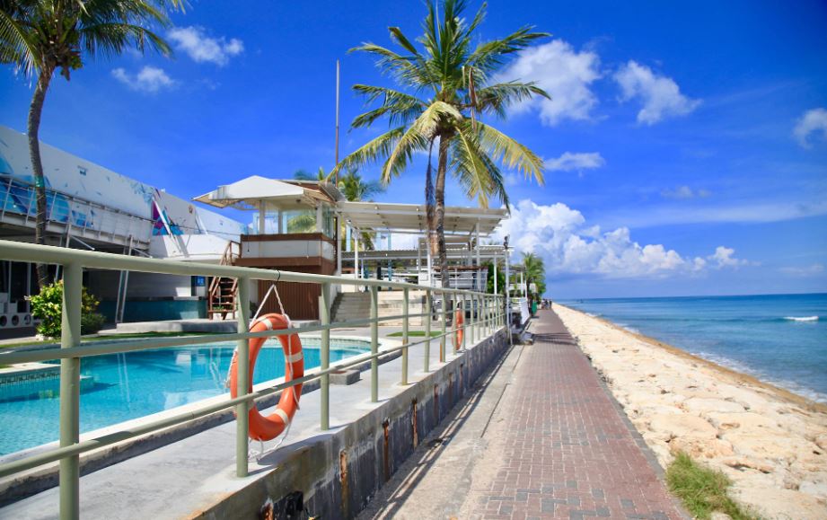 Beaches in Bali have been left empty, thanks to coronavirus CREDIT: IAN LLOYD NEUBAUER