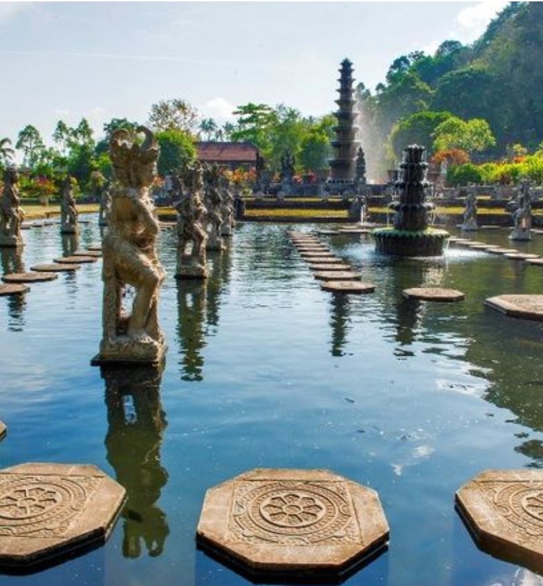 bali to reopen october