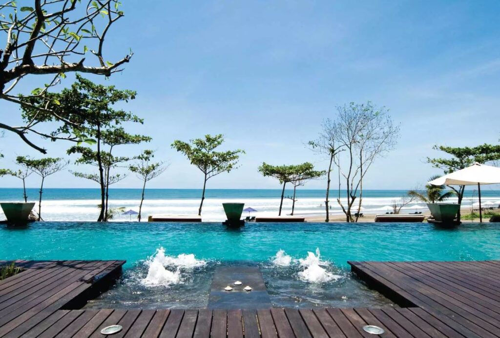 anantara seminyak pool