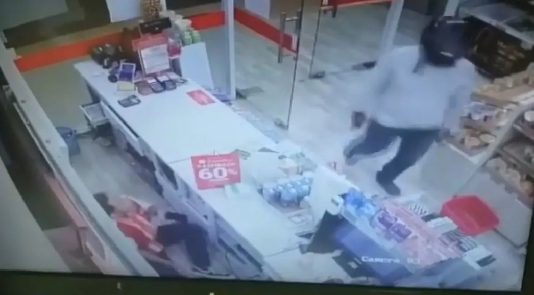 Video: Seminyak Circle K Store Robbed at Gun Point