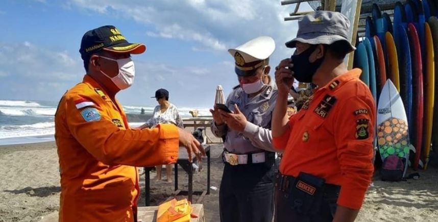 Foreigner Missing After Being Swept Away By Large Waves In Canggu