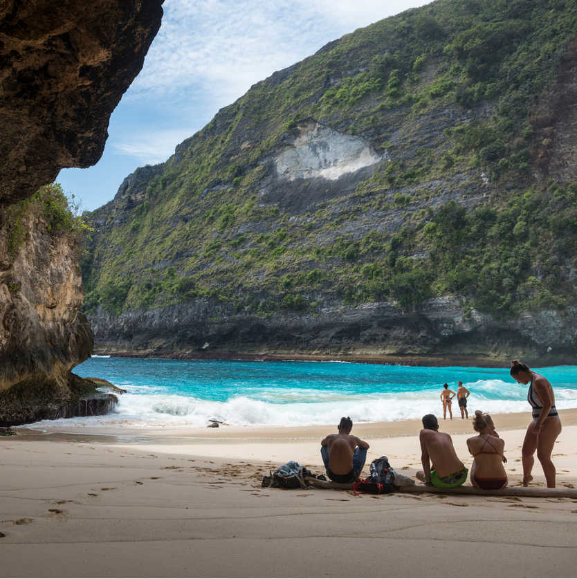 on kelingking beach