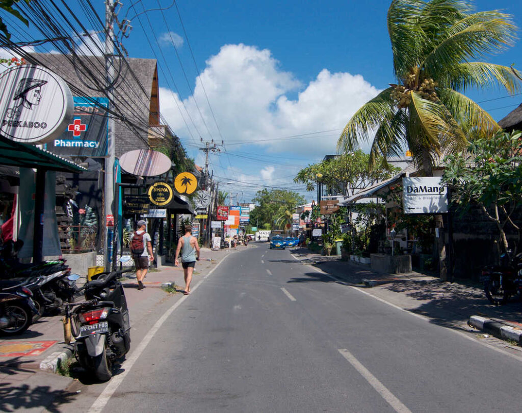 Batu balong street empty