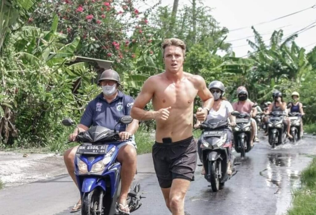 Generous Tourist Helps the People of Bali By Running Ultra Marathon