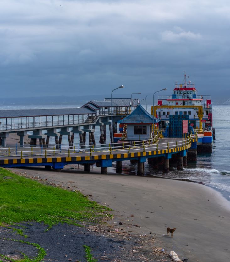 Bali ferry