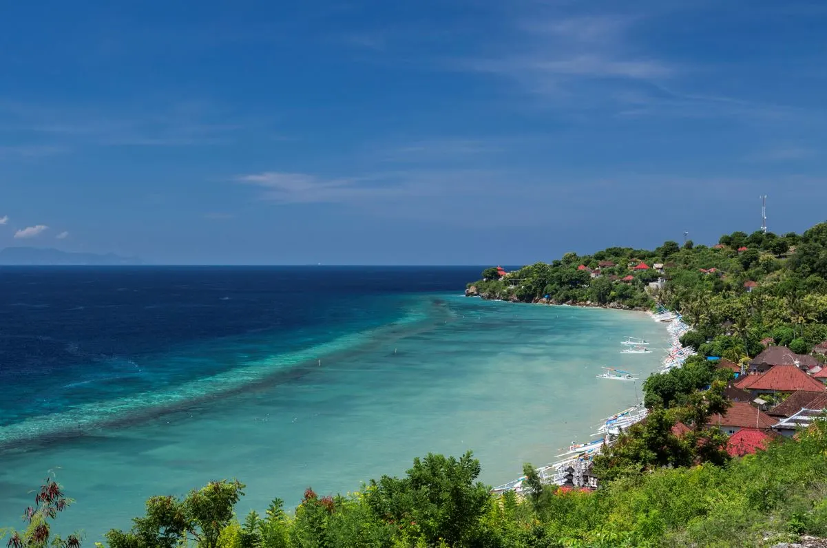 Popular Bali Village For Tourists in Nusa Penida To Get Much Need Infrastructure Upgrades
