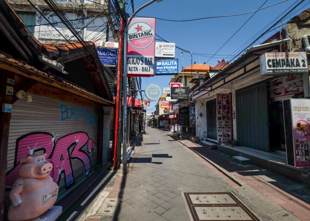 empty streets legian