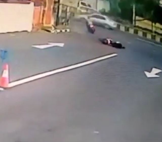 foreigner crashes