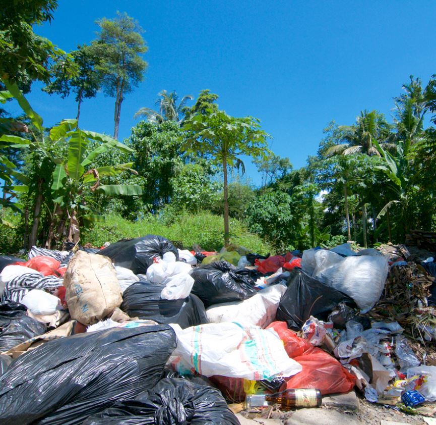 garbage in bali