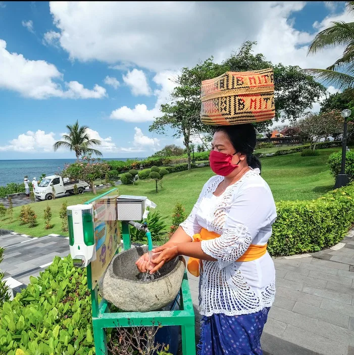 Bali local woman handwash