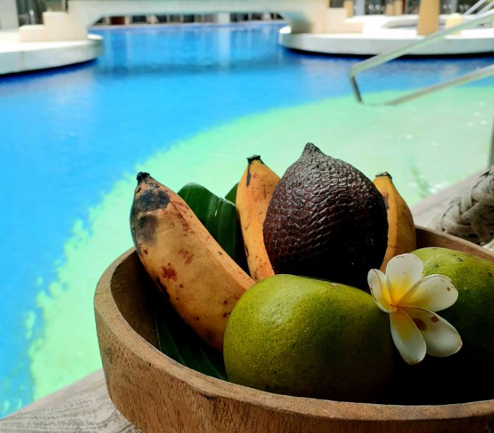 Four Points By Sheraton Kuta Fruits by Pool
