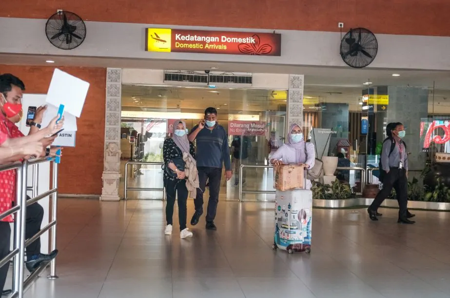 domestic arrivals in bali airport