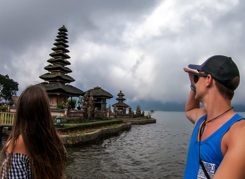 tourists in Buleleng