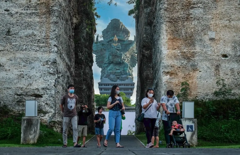 Increased Security As Domestic Tourists Crowd In Temples And Local Attractions In Bali