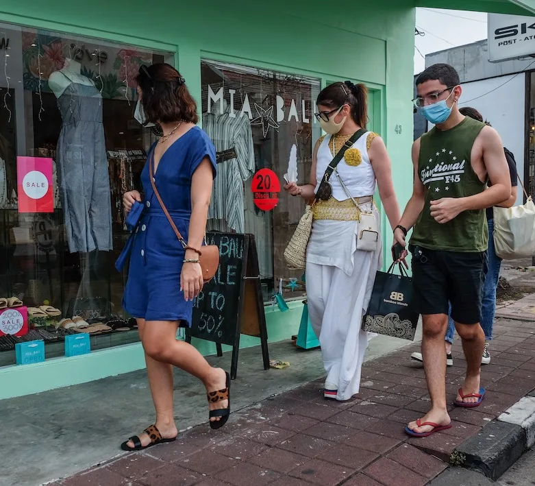tourists shopping in Bali