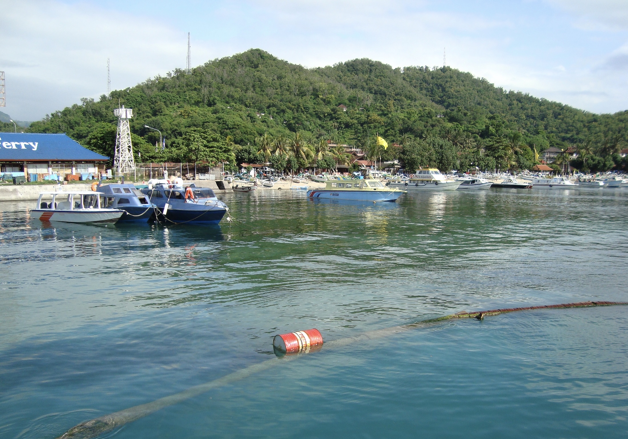 Bali Police Arrest Thieves Trying To Smuggle Stolen Motorbike At