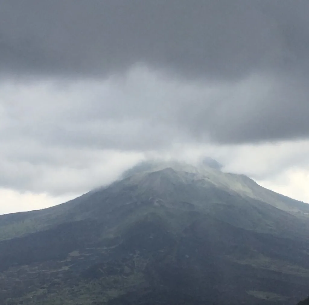 Batur-mountain-rain-