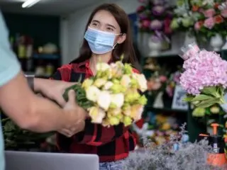 mask florist
