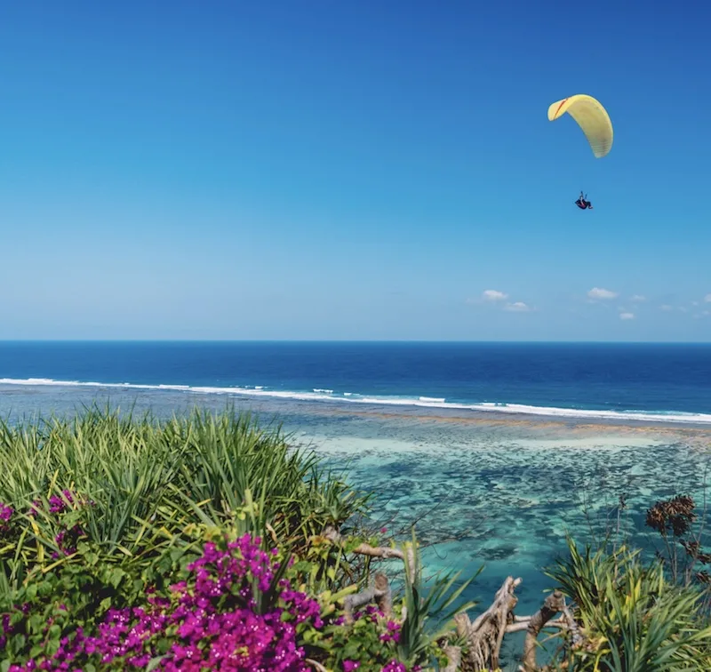 paragliding in Bali