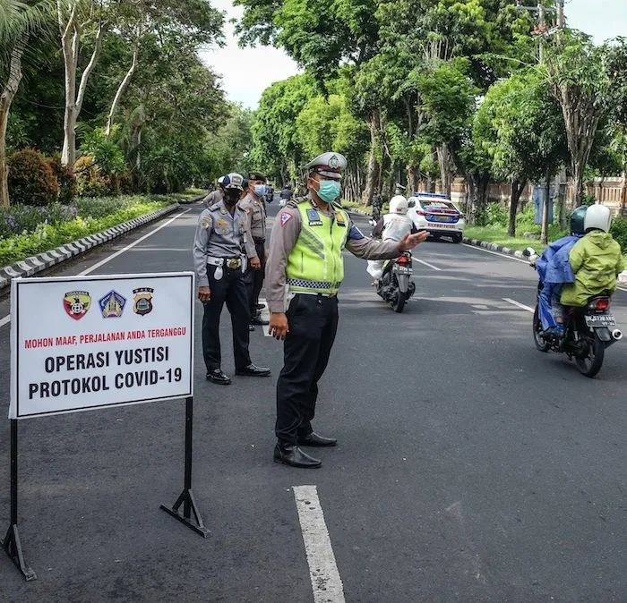 police mask operation