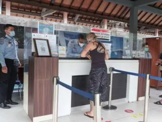 Bali Ngurah Rai Immigration Office has announced that in-person services have been temporarily put on hold during the emergency partial lockdown.