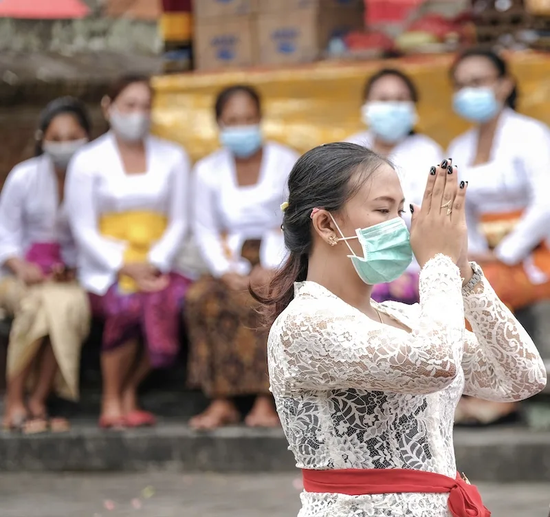 praying in Bali