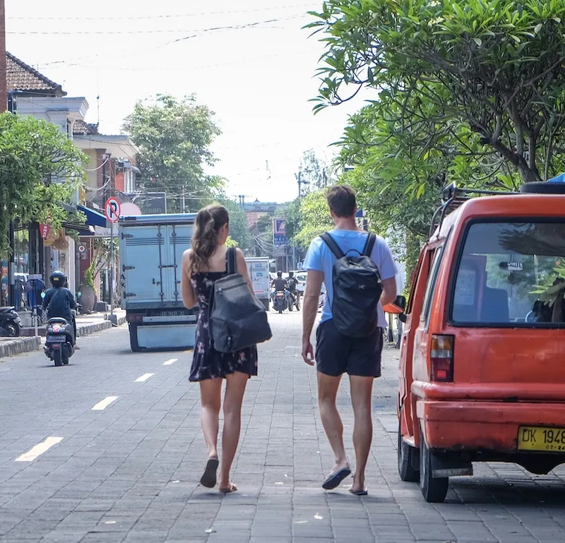 tourists masks street