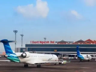 A video that has been uploaded by a foreign national named Jack Morris on his social media about his expensive parking fee at Bali Ngurah Rai Airport has gone viral.