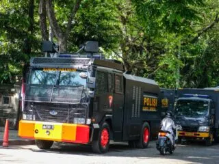 Authorities from Badung Police Department are concerned that the crime rates in Badung could potentially surge as the provincial government has decided to turn off all public lights in the evening during the emergency partial lockdown.