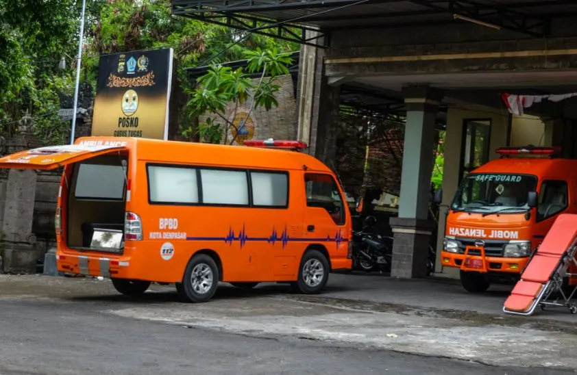 A 13-year-old student lost consciousness after receiving the Covid-19 vaccine at the vaccination site in Sukawati, Gianyar.