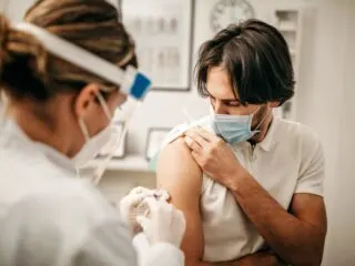 Officials from Nusa Penida’s sub-district government has announced that the Covid-19 vaccine has become an entry requirement for its people in order to gain access to Bali mainland.