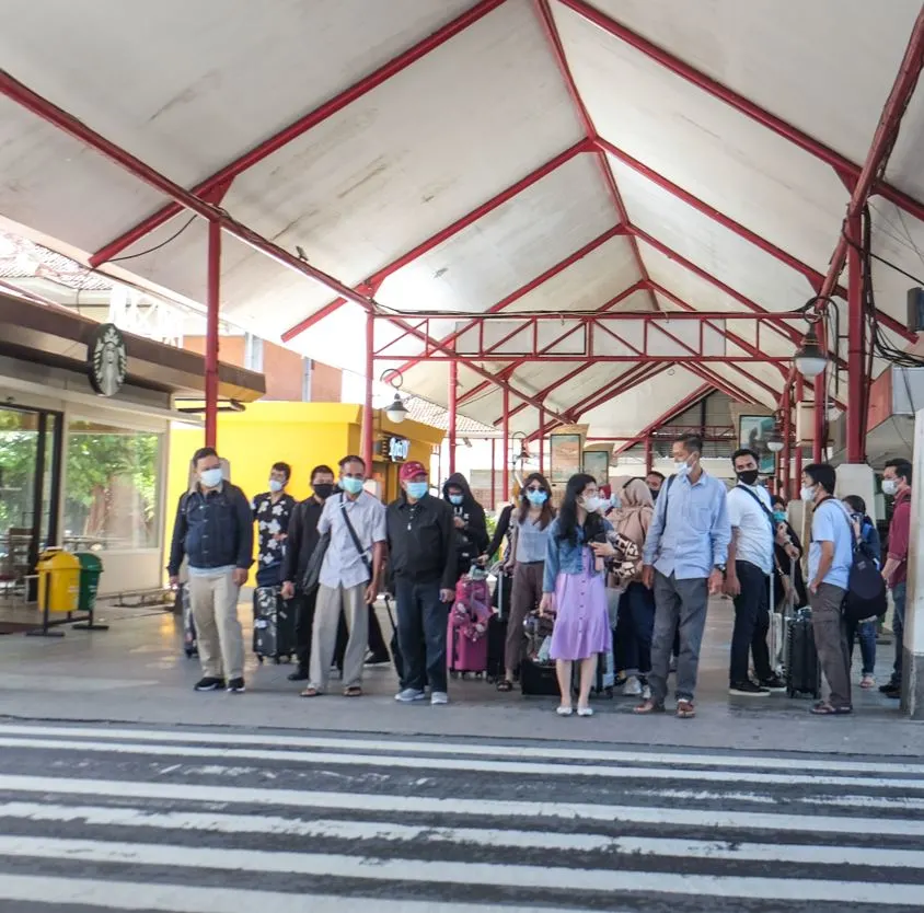 Tourists Arriving During Pandemic 