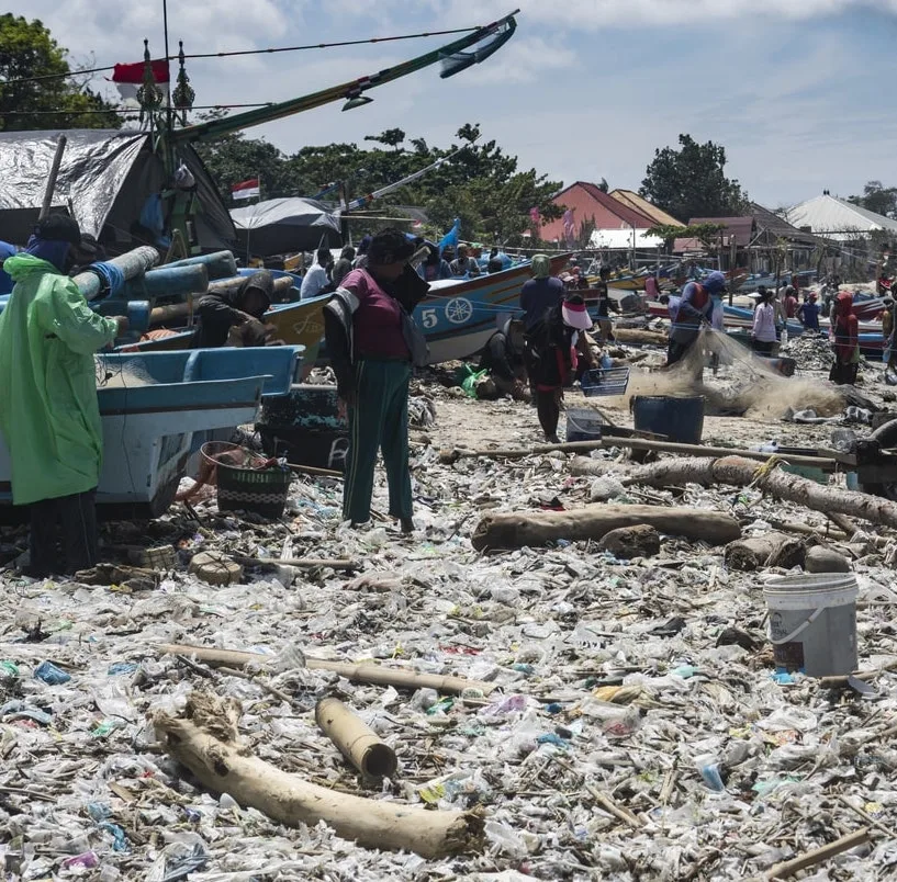 Garbage collection on Bali beach