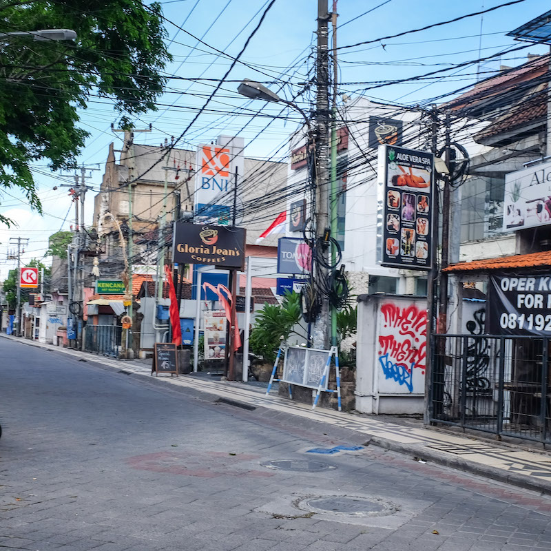Bali street shops