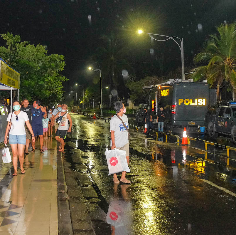 crowd dispersed in Bali