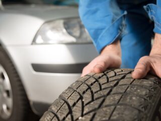 Man Arrested For Dismantling And Stealing Car Tires In Bali