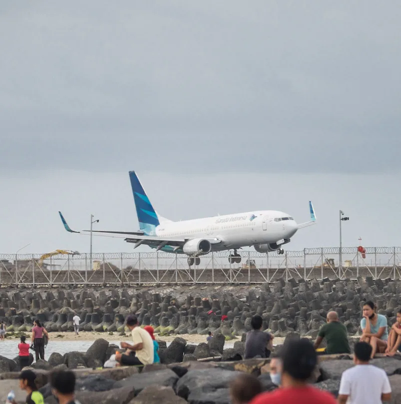 plane landing in bali