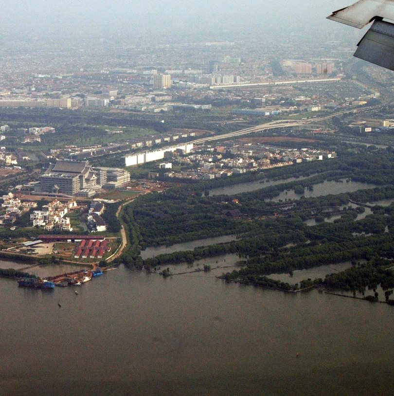 plane landing in indonesia