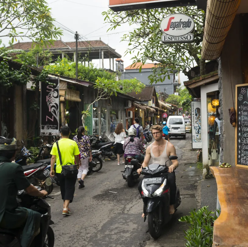 bali shopping street