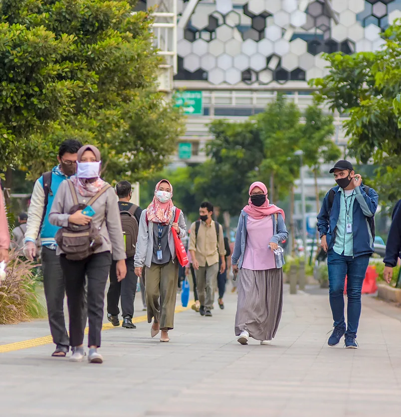 indonesians wearing masks