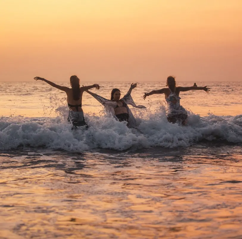 bali women friends beach