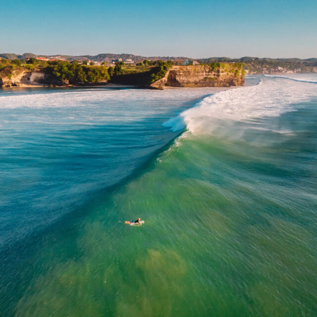 High Tide Havoc On Bali Beach As Waves Wash Away Local Stalls And Sun ...