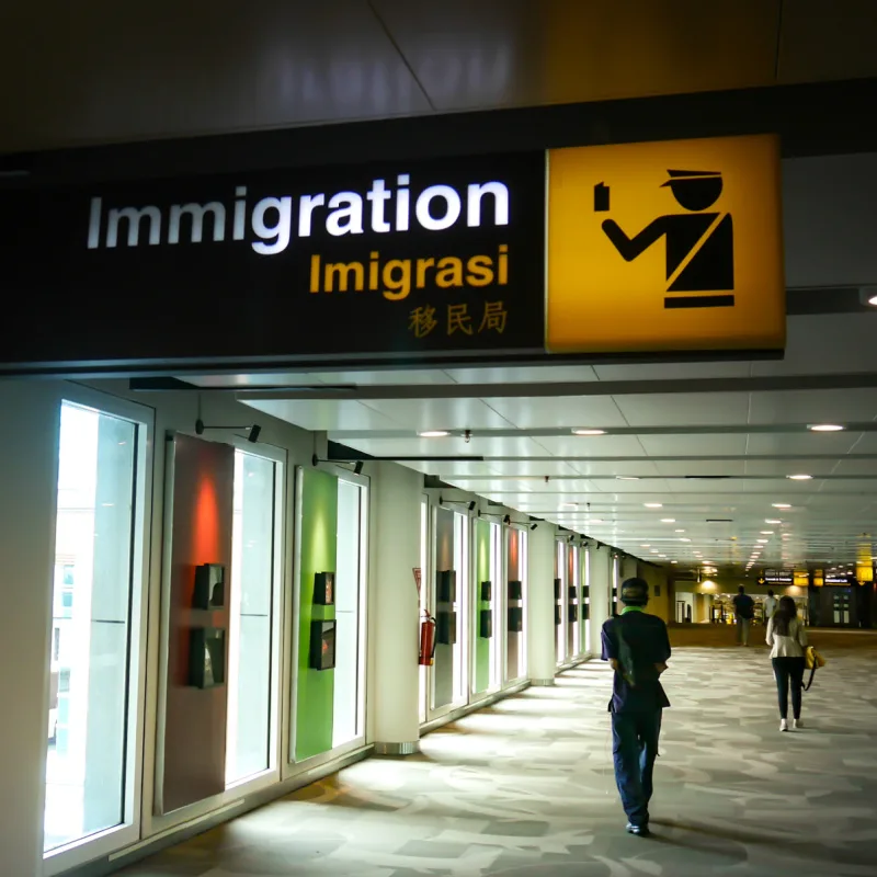 Indonesian-Immigration-Sign-in-Airport