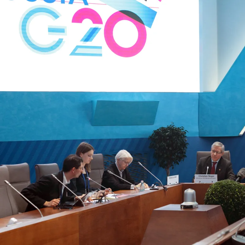 Policy-Makers-Table-A-Meeting-At-The-G20-Summit