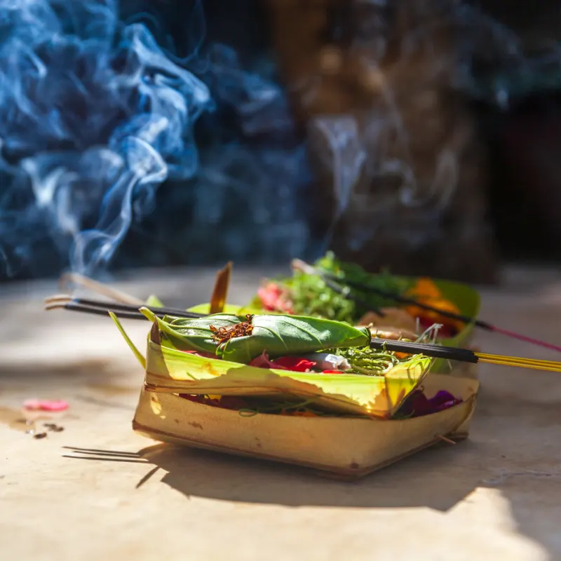 Traditional-Bali-Offerings-Puja